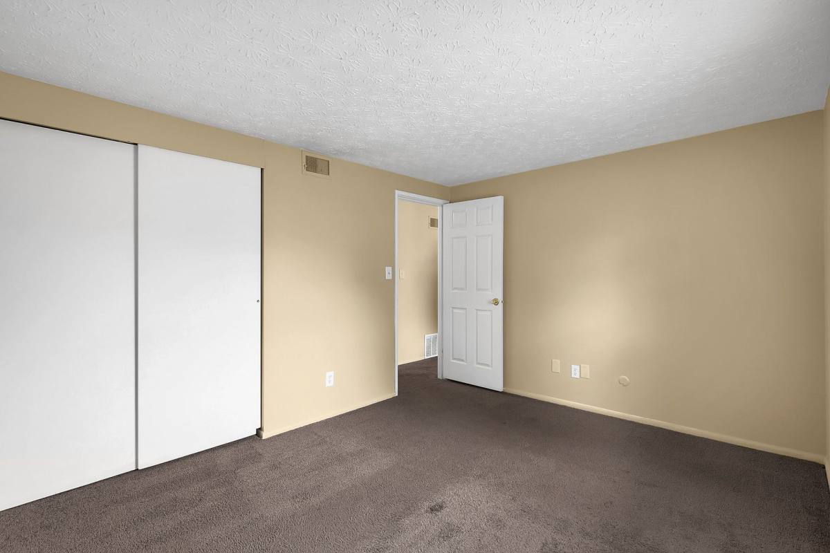 Apartment for rent at 3011 Markham Rd, Columbus, OH 43207
