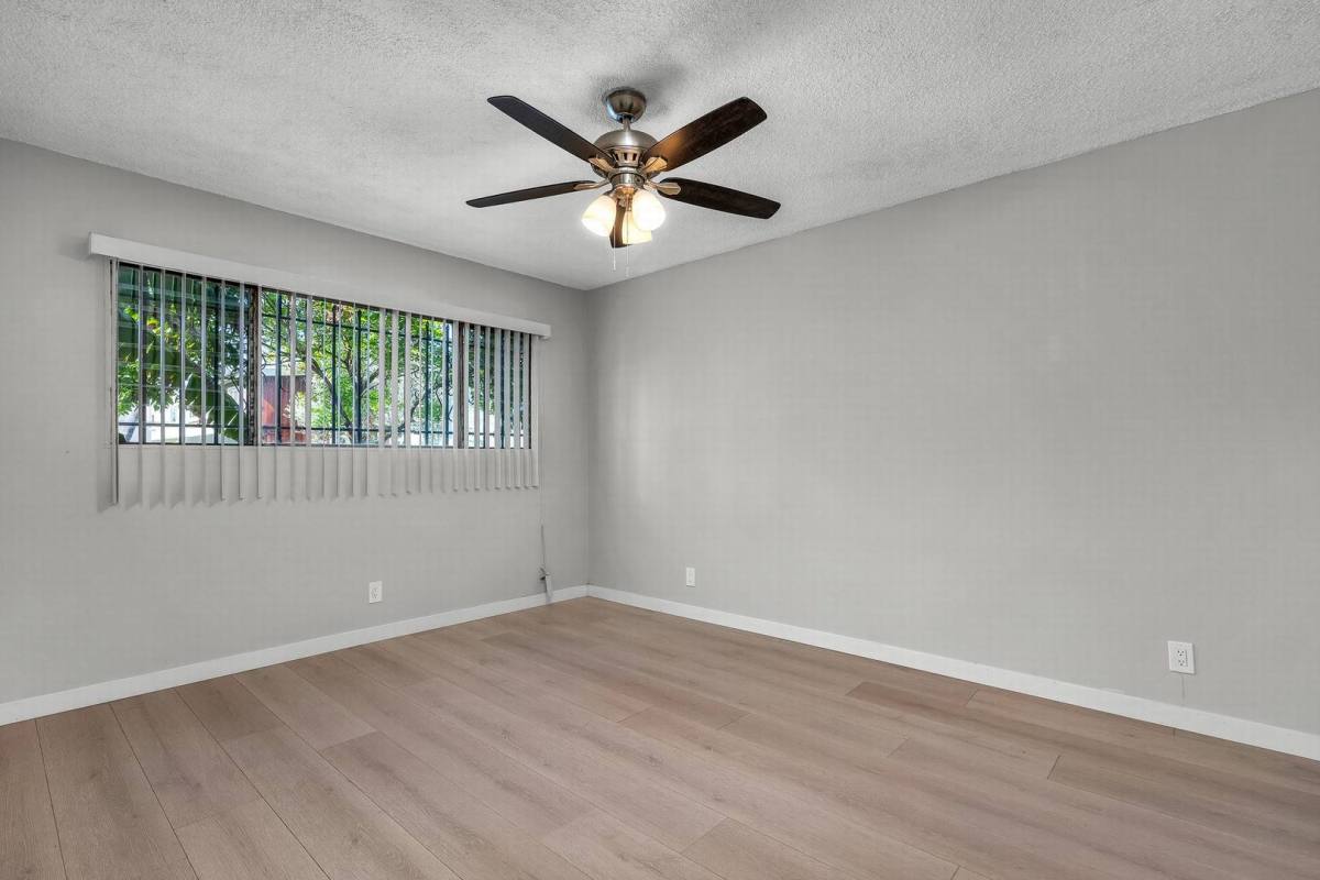 Apartment for rent at 4926 August St, Los Angeles, CA 90008