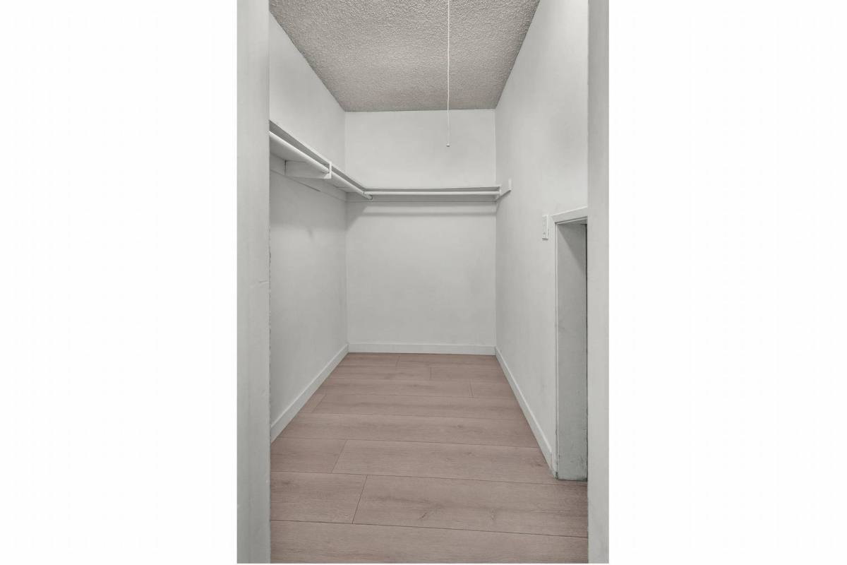Apartment for rent at 4926 August St, Los Angeles, CA 90008
