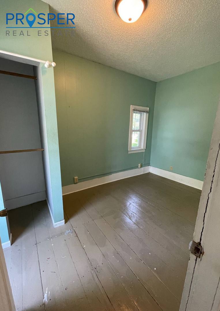 Apartment for rent at 639 Niagara St, Eau Claire, WI 54703