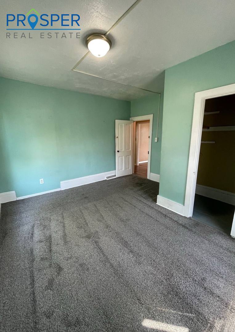 Apartment for rent at 639 Niagara St, Eau Claire, WI 54703