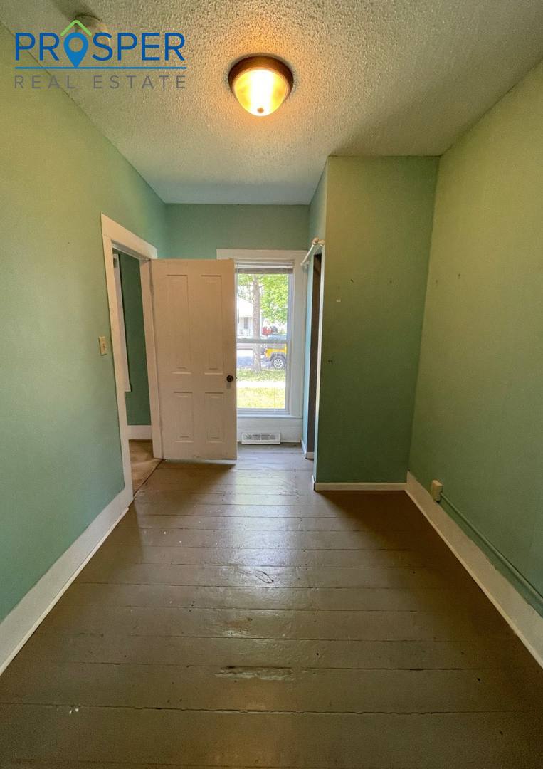 Apartment for rent at 639 Niagara St, Eau Claire, WI 54703