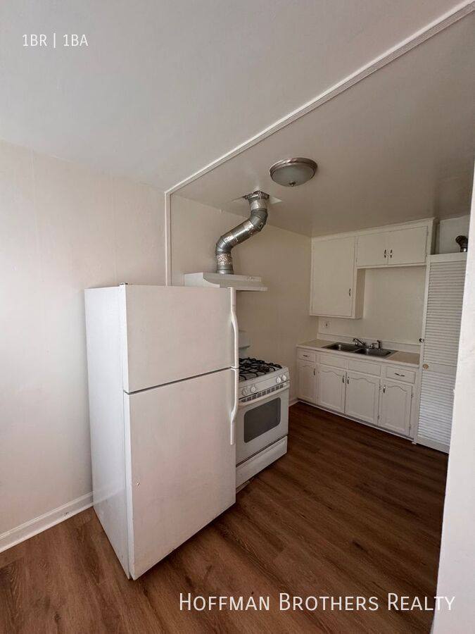 Apartment for rent at 3414 Virginia Rd #1, Los Angeles, CA 90016