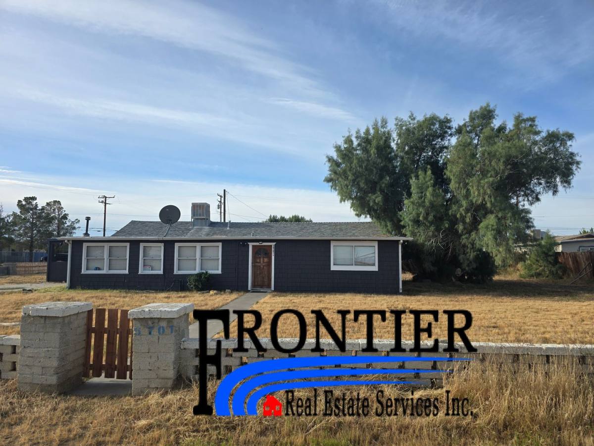 Townhouse for rent at 6701 Mountain View Ave, Inyokern, CA 93527