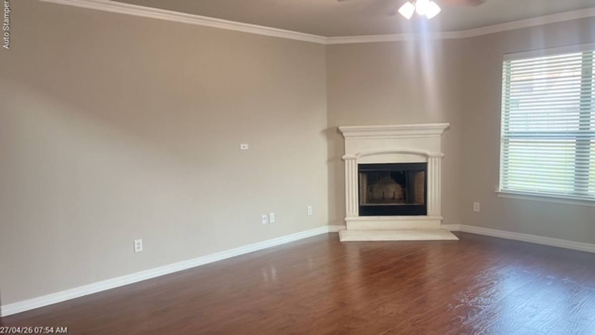 House for rent at 1509 Weeping Willow Lane, Arlington, TX 76002