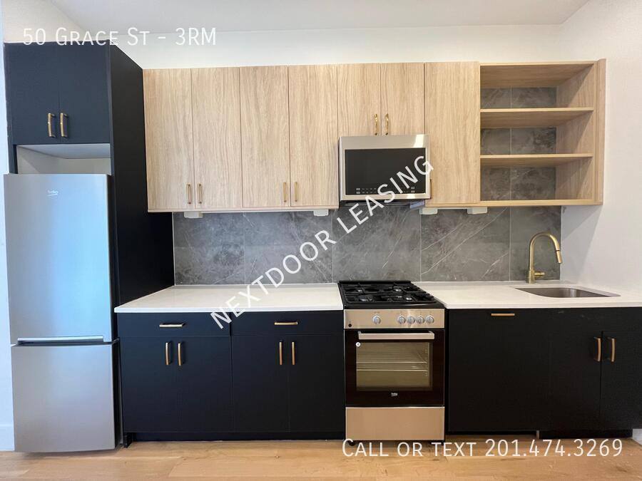 Apartment for rent at 50 Grace St #3RM, Jersey City, NJ 07307