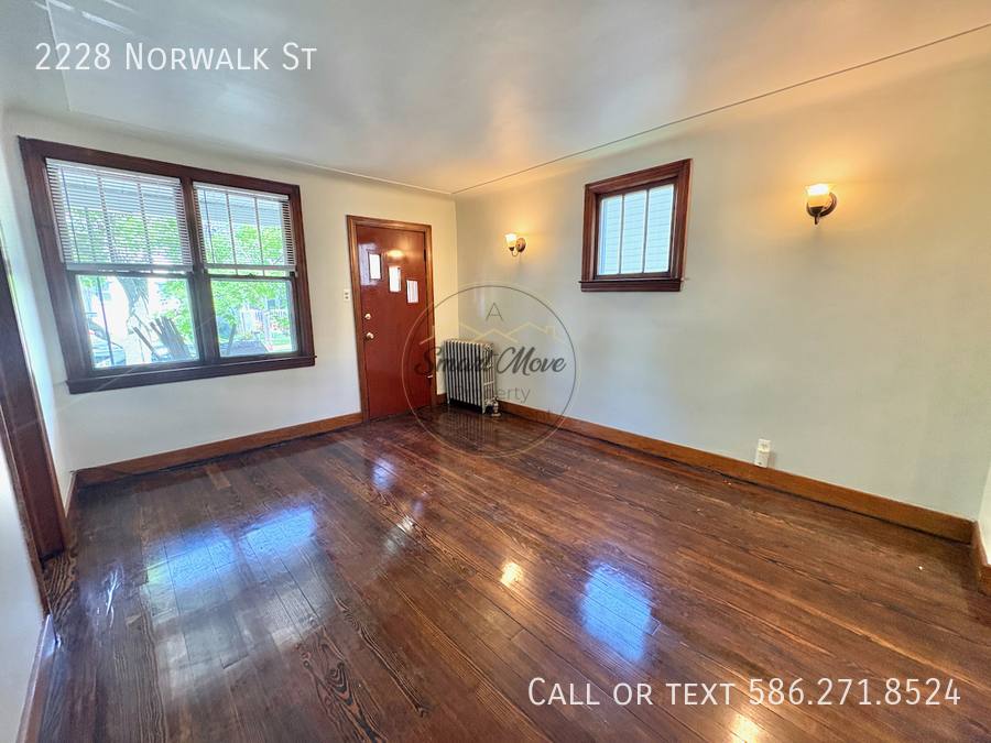 Apartment for rent at 2228 Norwalk St, Hamtramck, MI 48212