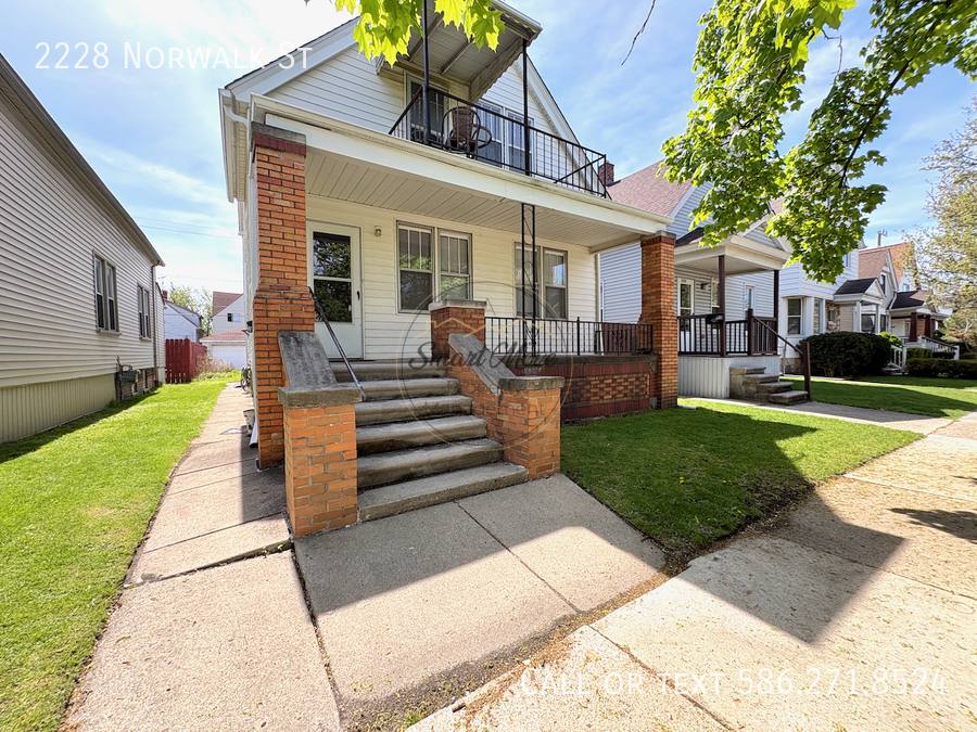 Apartment for rent at 2228 Norwalk St, Hamtramck, MI 48212