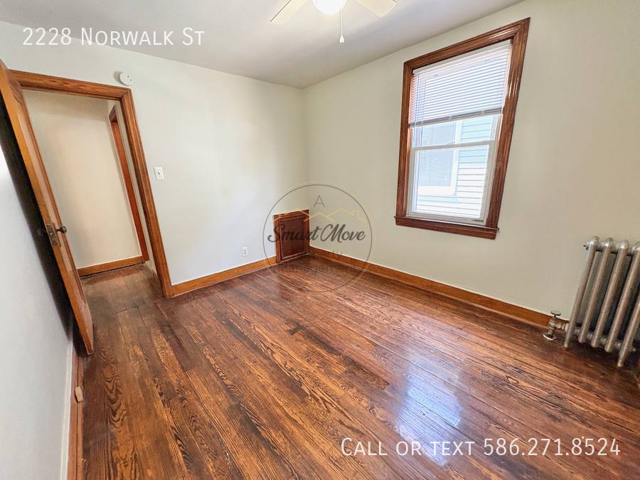 Apartment for rent at 2228 Norwalk St, Hamtramck, MI 48212