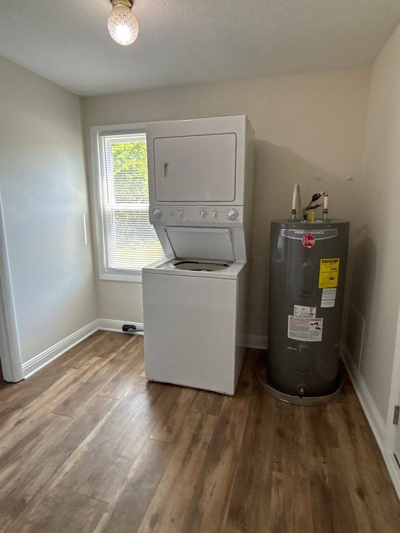 Apartment for rent at 838 Broad Ave, Greensboro, NC 27406