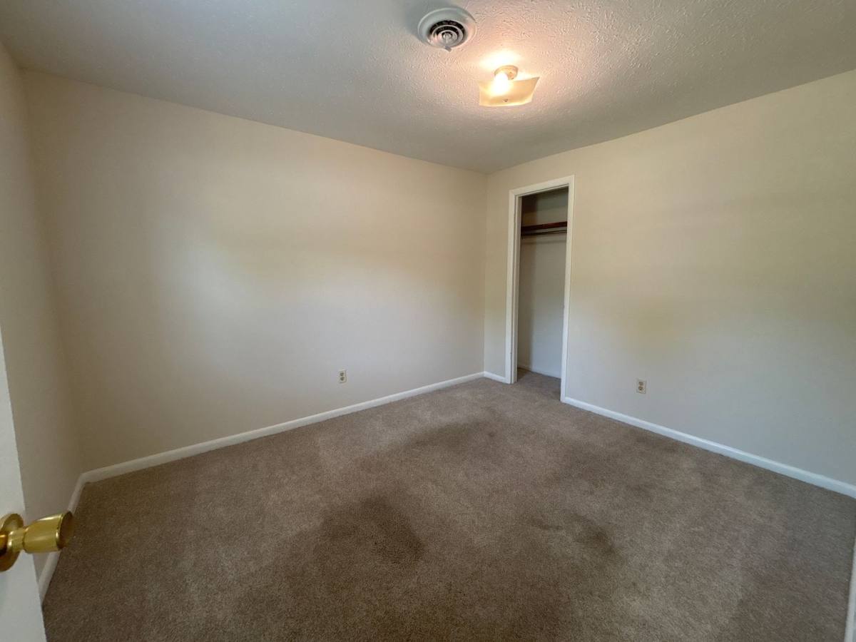Apartment for rent at 838 Broad Ave, Greensboro, NC 27406