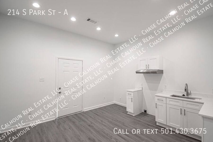 Townhouse for rent at 214 S Park St #A, Little Rock, AR 72205