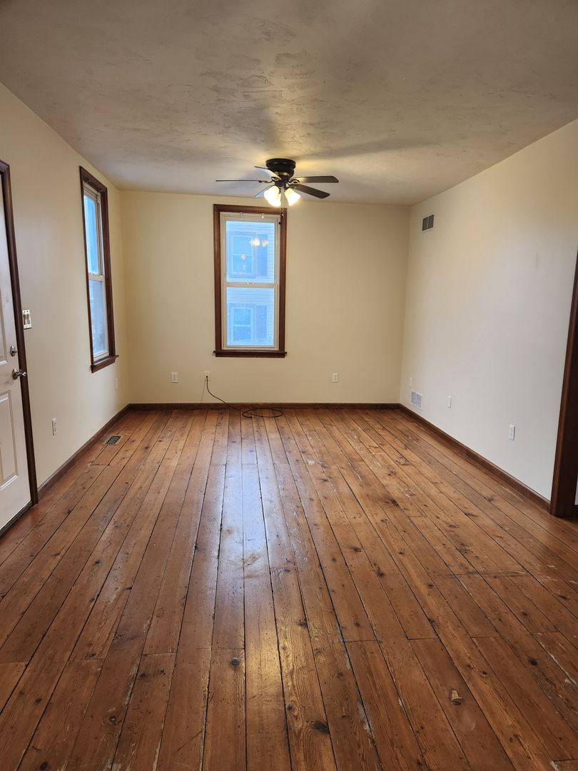 House for rent at 120 Cooper St, Manchester, PA 17345