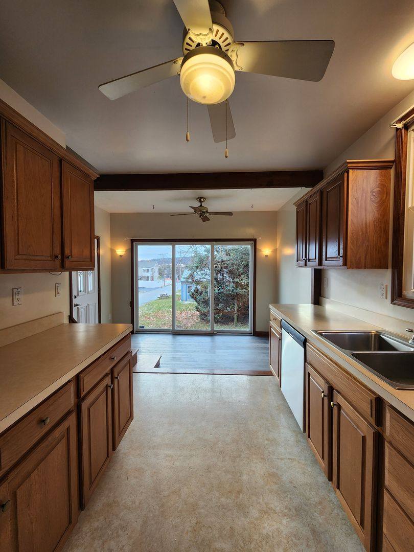 House for rent at 120 Cooper St, Manchester, PA 17345