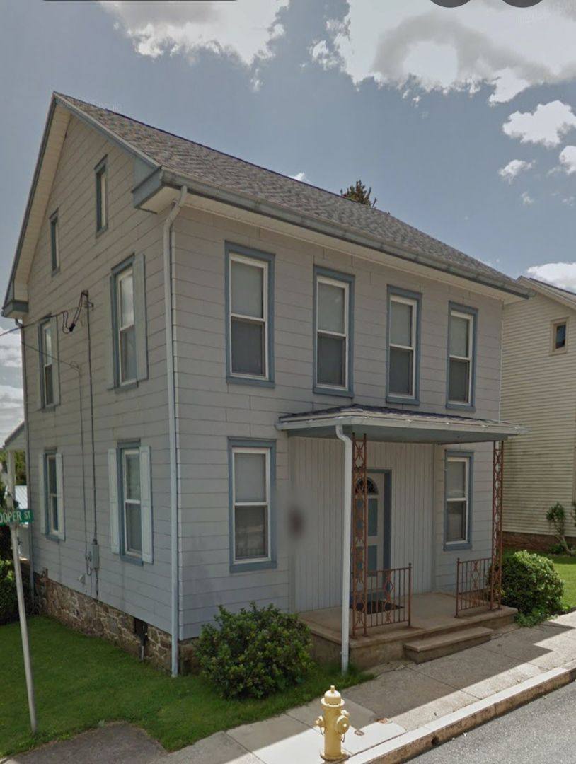 House for rent at 120 Cooper St, Manchester, PA 17345