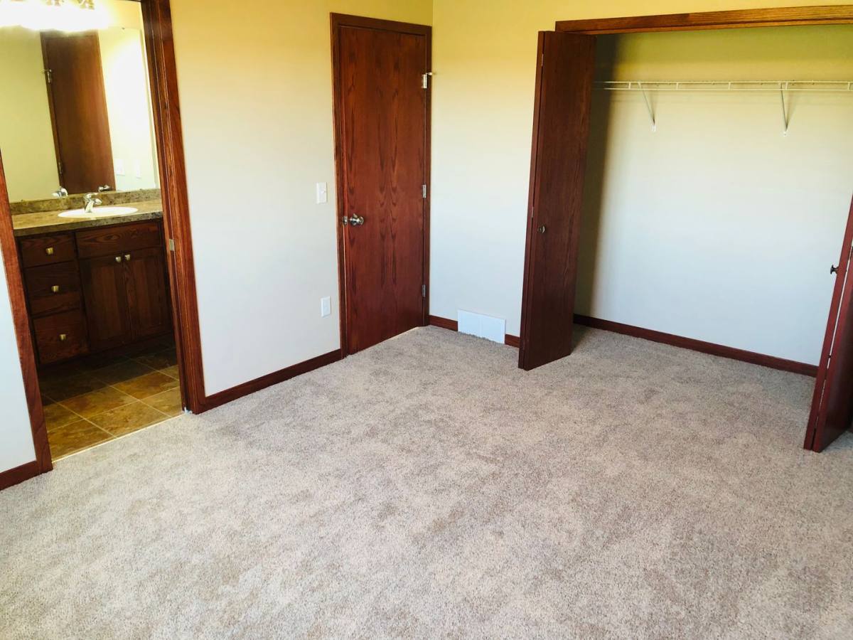 House for rent at 3133 8th St NE, Minot, ND 58703