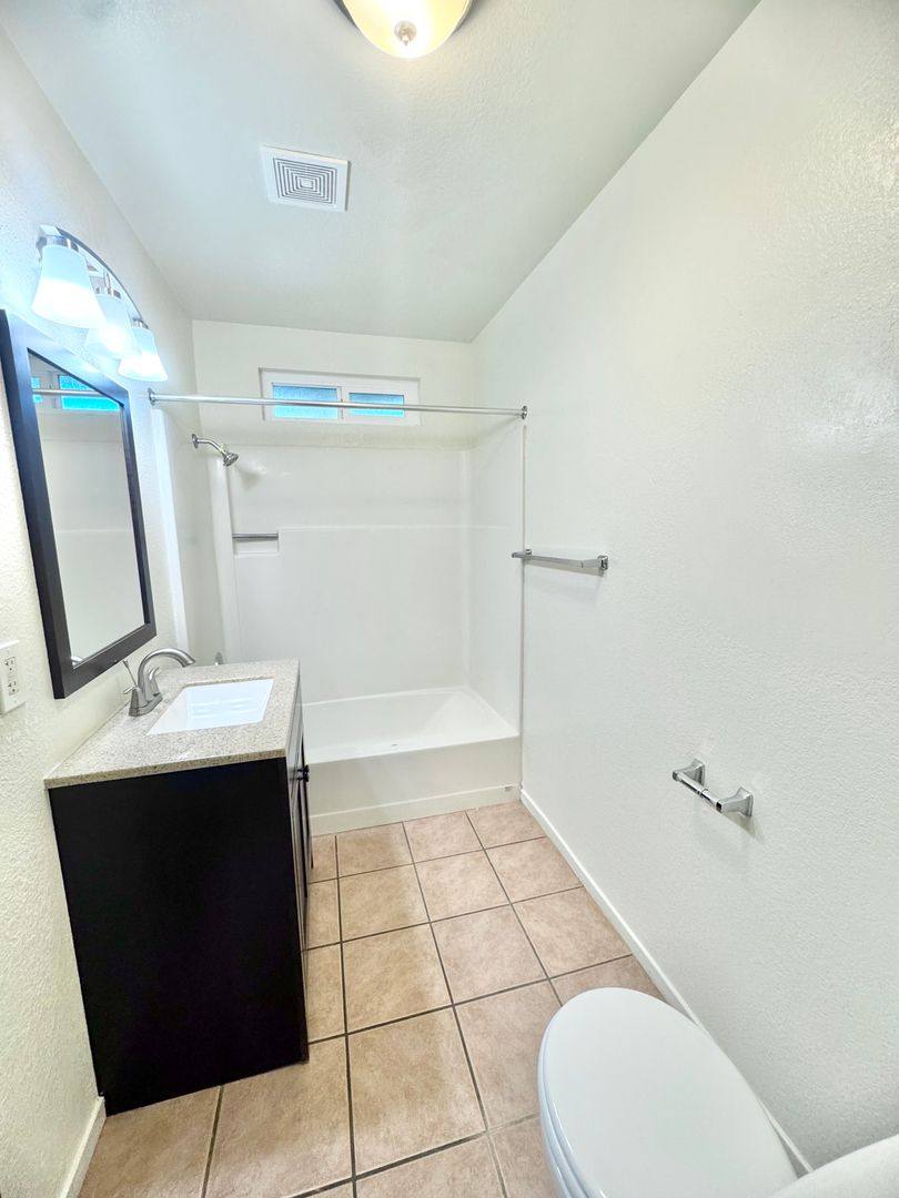 Apartment for rent at 1125 W Sacramento Ave, Chico, CA 95926