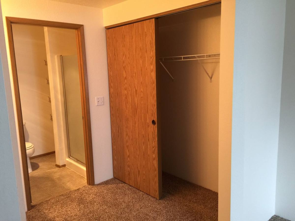 Apartment for rent at 1416 N McDonald Ave, Spokane, WA 99216