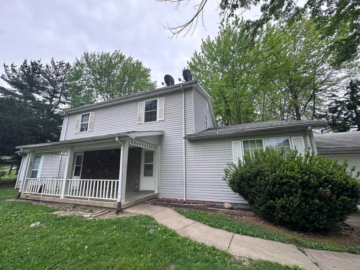 Townhouse for rent at 15986-3 Arrowhead Rd, Danville, IL 61834