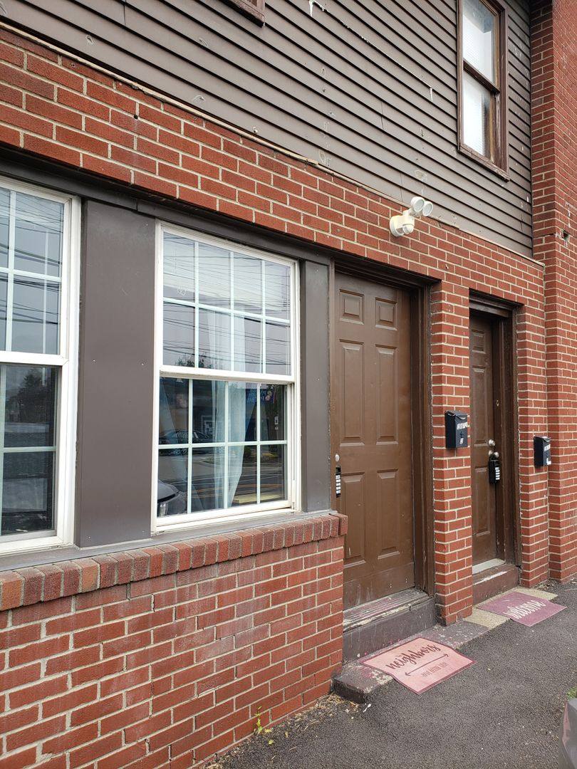 Apartment for rent at 2671 Brodhead Rd, Aliquippa, PA 15001