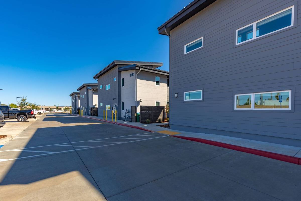 Apartment for rent at 1886 Notre Dame Blvd, Chico, CA 95928