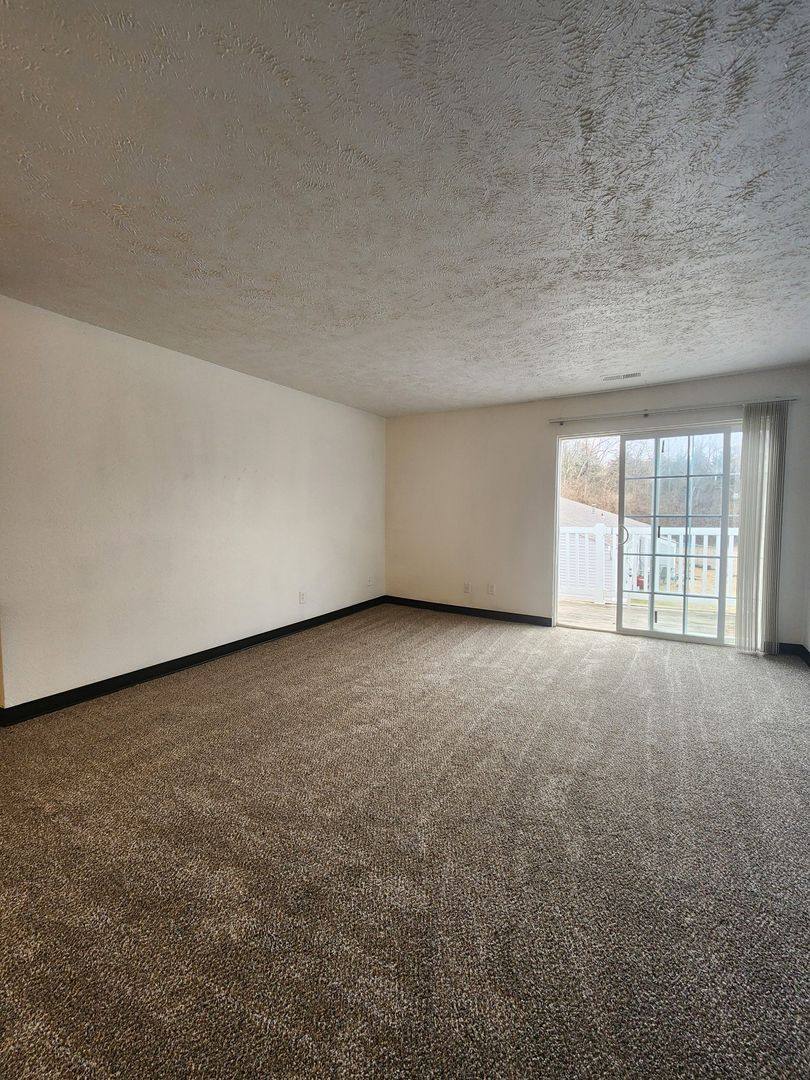 Apartment for rent at 1106 Marshal Ave, Council Bluffs, IA 51503