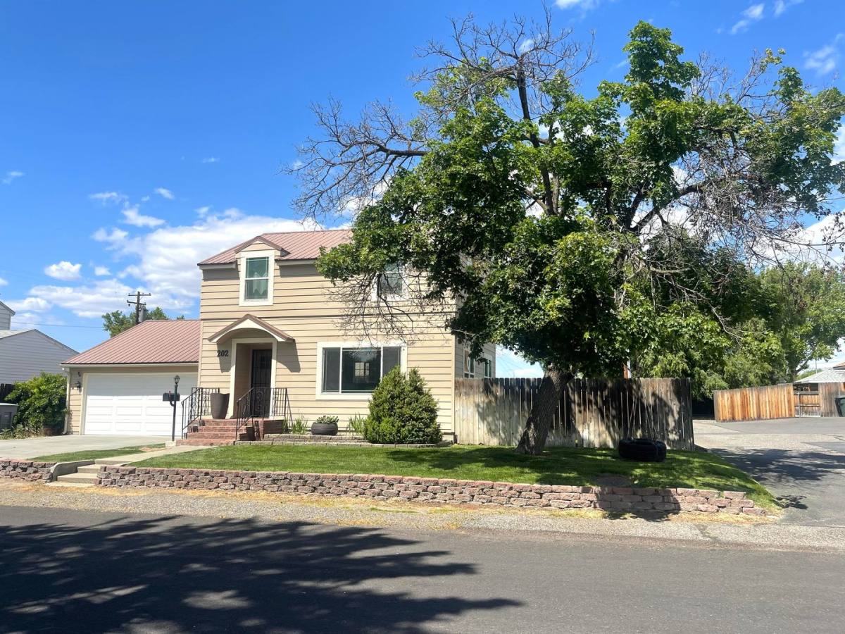 House for rent at 202 Falley St, Richland, WA 99352
