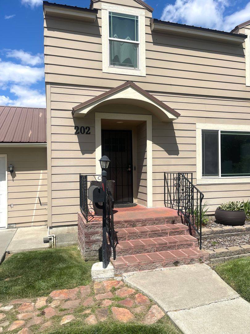 House for rent at 202 Falley St, Richland, WA 99352