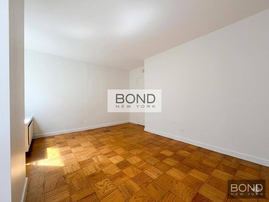 Apartment for rent at 247 W 87th St E, New York, NY 10024