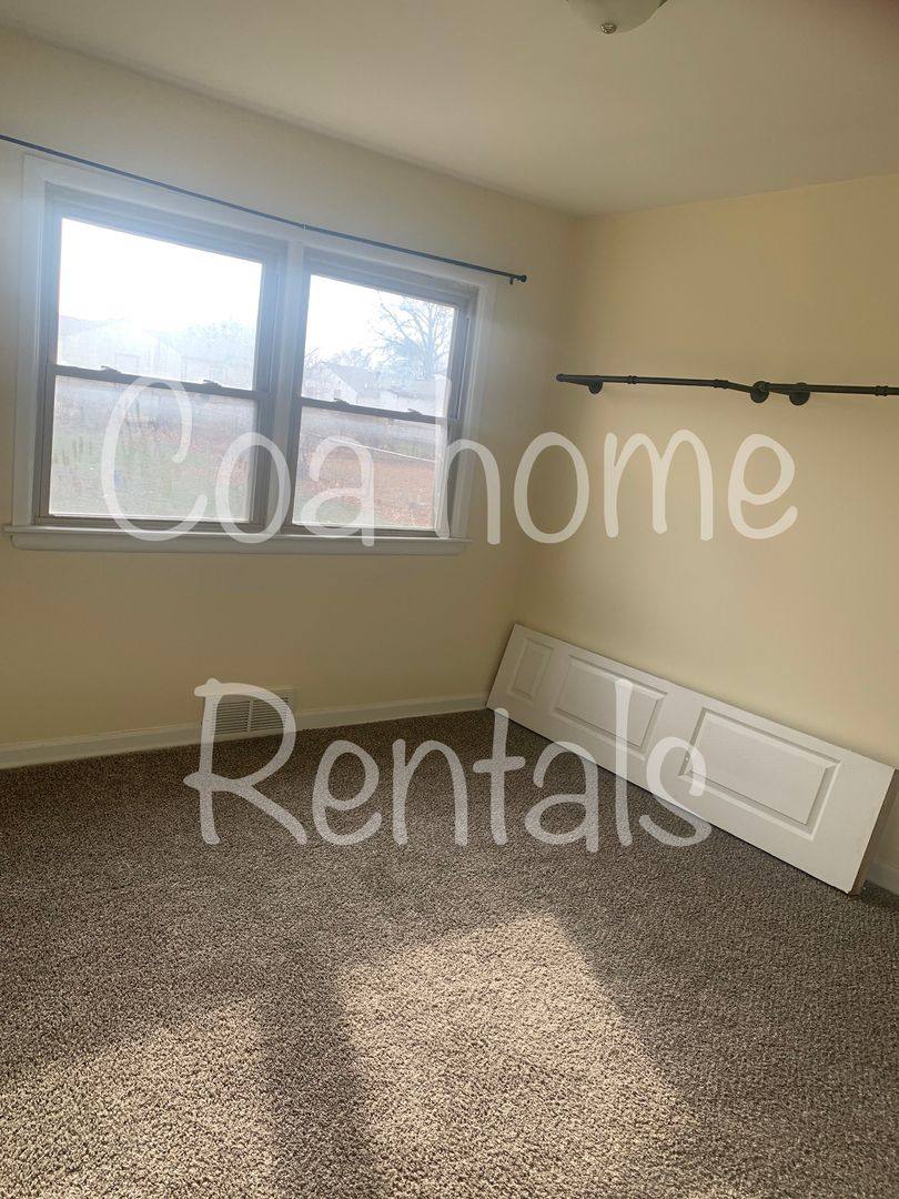 House for rent at 1028 N Westview, Derby, KS 67037