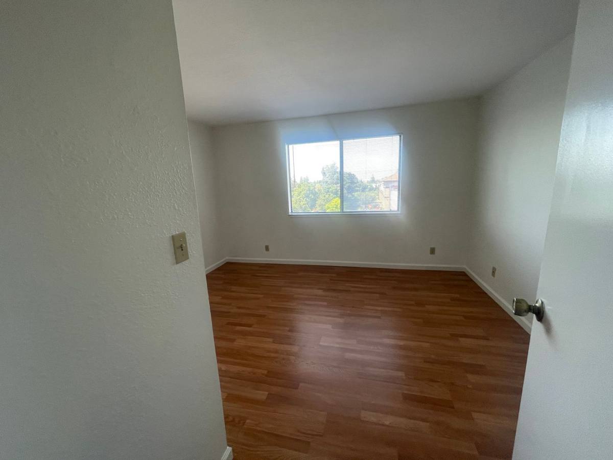 Apartment for rent at 921 Fletcher Lane, Hayward, CA 94544