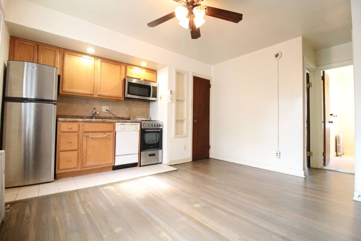 Apartment for rent at 1934 Waverly St, Philadelphia, PA 19146