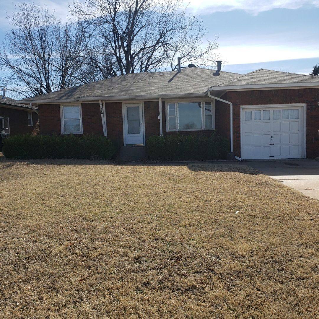 House for rent at 736 NE 26th St, Oklahoma City, OK 73105