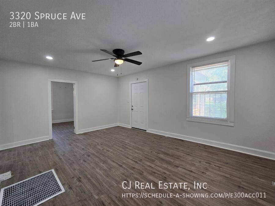 House for rent at 3320 Spruce Ave, Kansas City, MO 64128