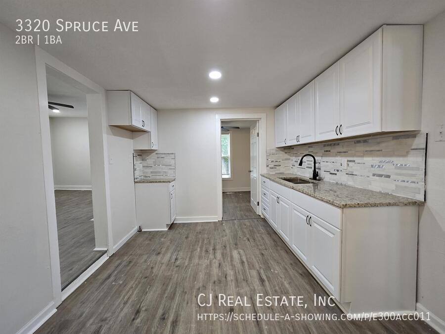 House for rent at 3320 Spruce Ave, Kansas City, MO 64128