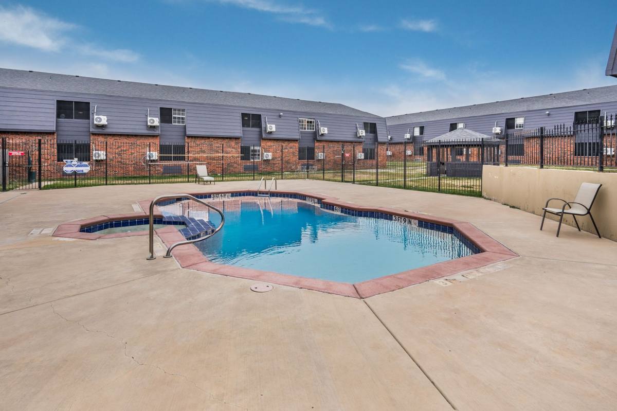 Apartment for rent at 4320 Canyon Dr, Amarillo, TX 79109
