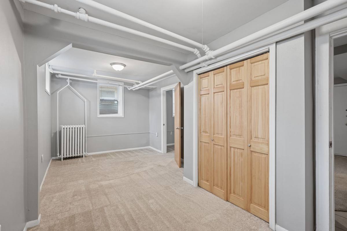 Apartment for rent at 2735 Humboldt Ave S, Minneapolis, MN 55408