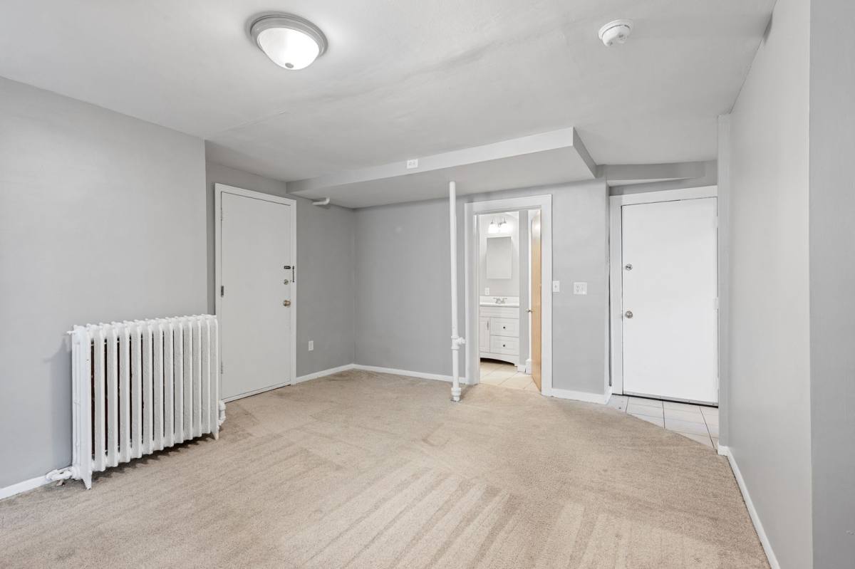 Apartment for rent at 2735 Humboldt Ave S, Minneapolis, MN 55408