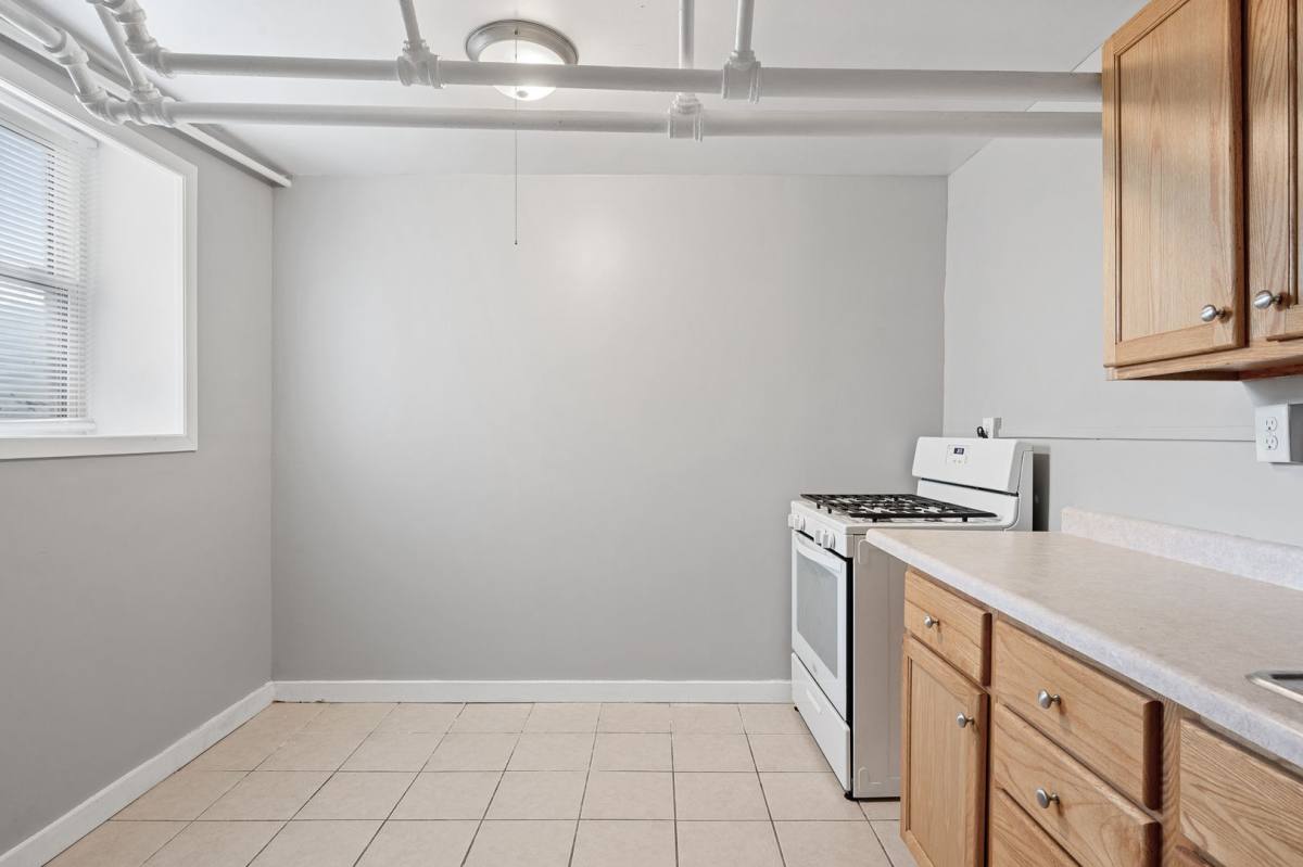 Apartment for rent at 2735 Humboldt Ave S, Minneapolis, MN 55408