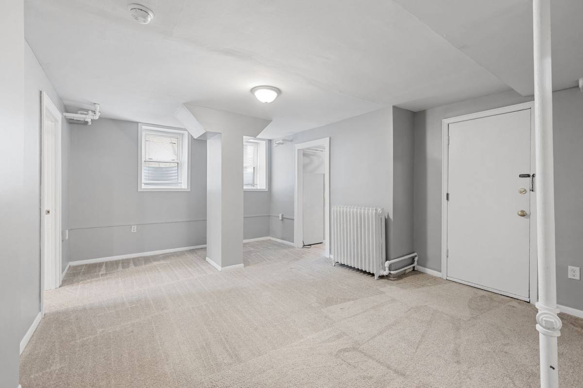 Apartment for rent at 2735 Humboldt Ave S, Minneapolis, MN 55408