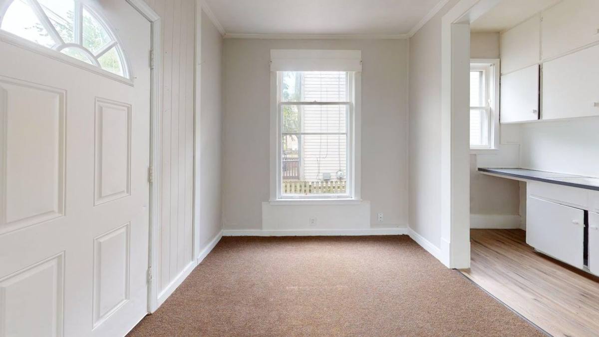 Apartment for rent at 808 7th St NW, Canton, OH 44703