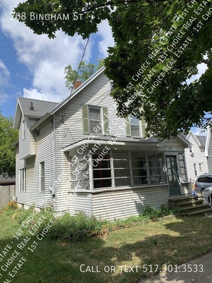 House for rent at 208 Bingham St, Lansing, MI 48912