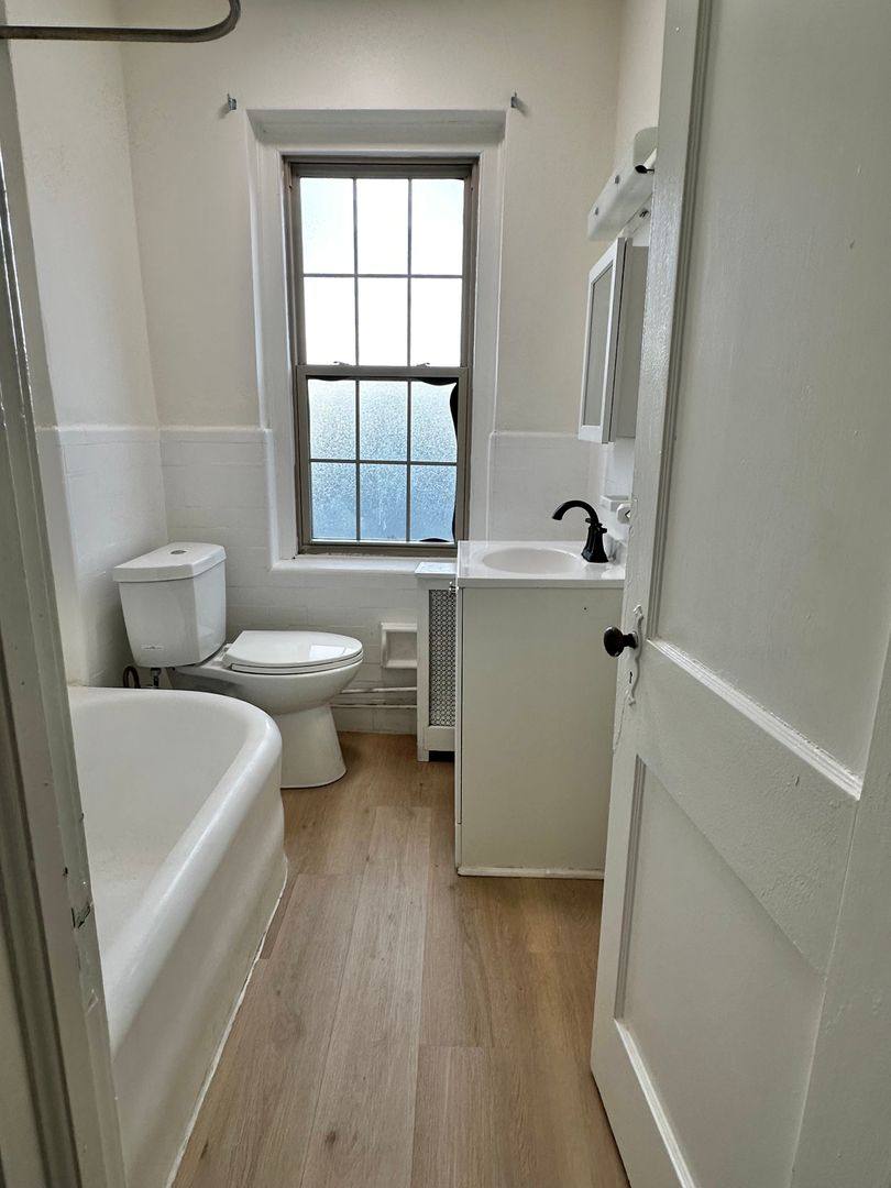 Apartment for rent at 260 N Wycombe Ave, Lansdowne, PA 19050