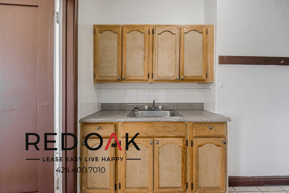 Condo for rent at 2700 San Marino St #407, Los Angeles, CA 90006
