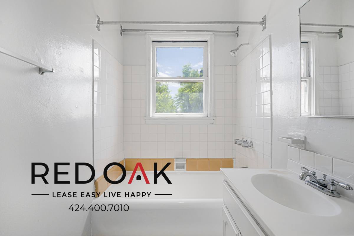 Condo for rent at 2700 San Marino St #407, Los Angeles, CA 90006