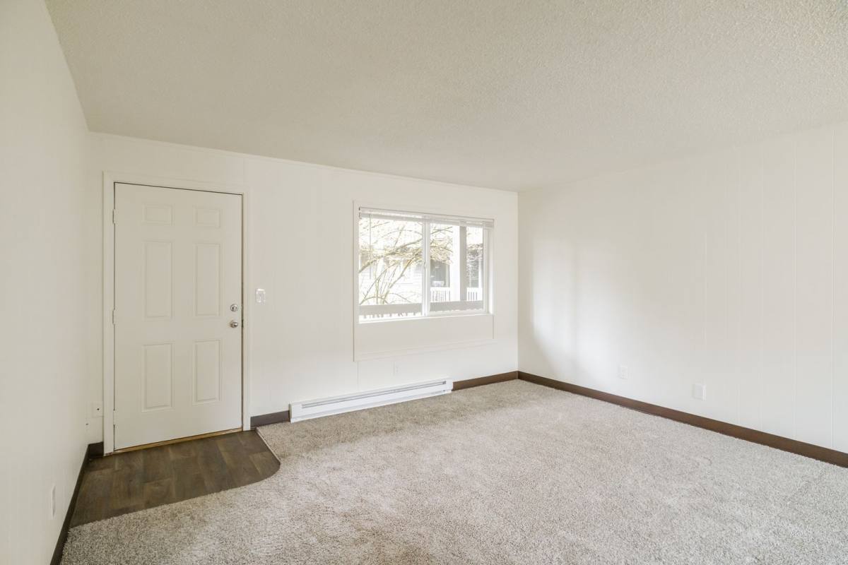 Apartment for rent at 2540 Hyacinth St NE, Salem, OR 97301