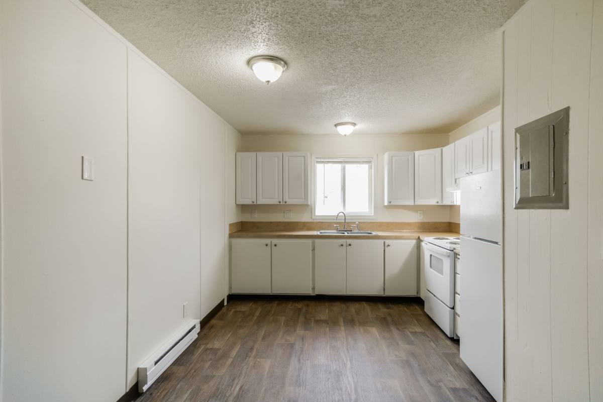 Apartment for rent at 2540 Hyacinth St NE, Salem, OR 97301