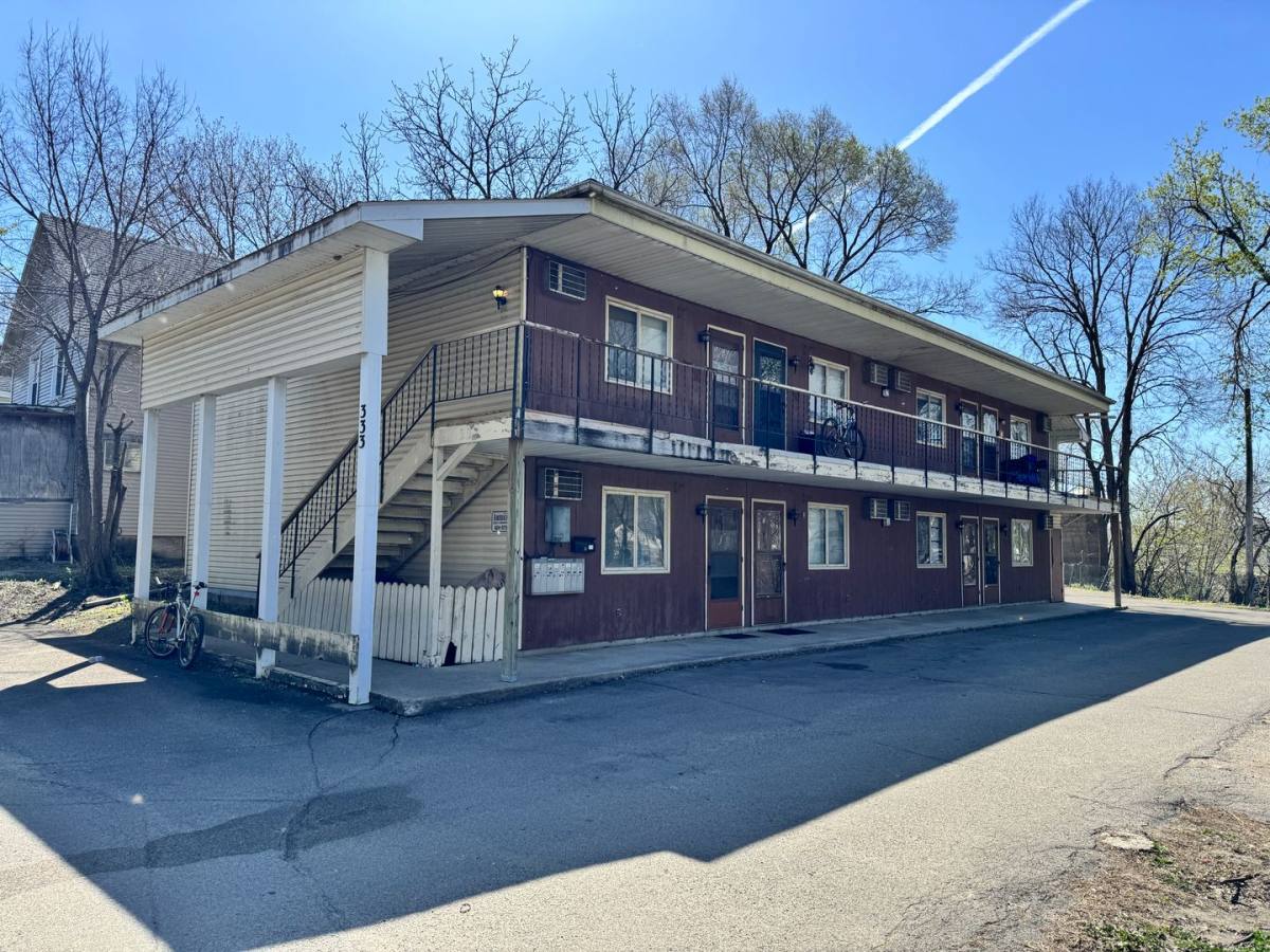 Apartment for rent at 333 W State St, Mason City, IA 50401