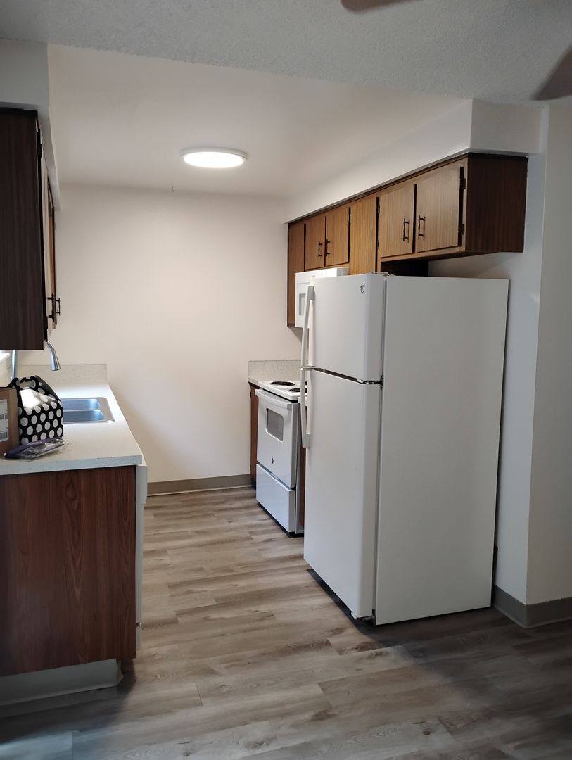 Apartment for rent at 597 Rose Park Lane, NE, Salem, OR 97303