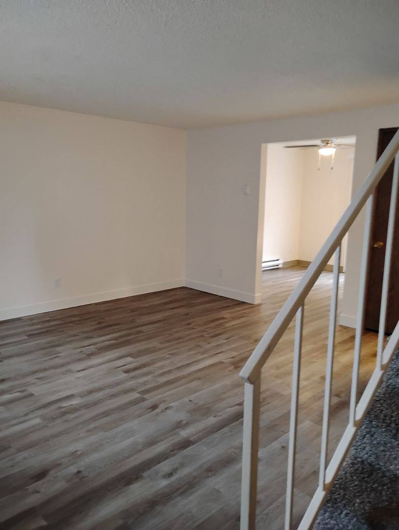 Apartment for rent at 597 Rose Park Lane, NE, Salem, OR 97303